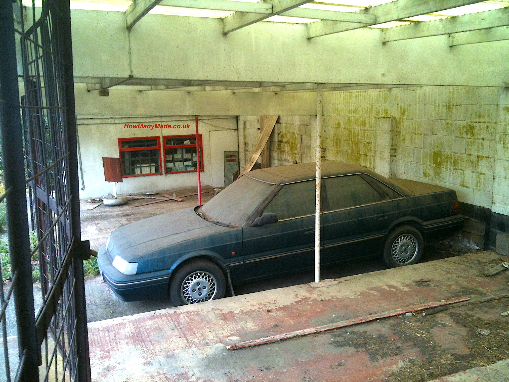 ©HowManyMade. Abandoned GarageIMG_5549 copy