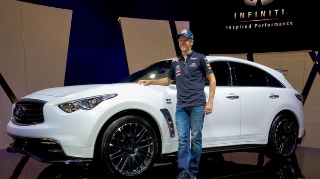 infiniti-fx-sebastian-vettel